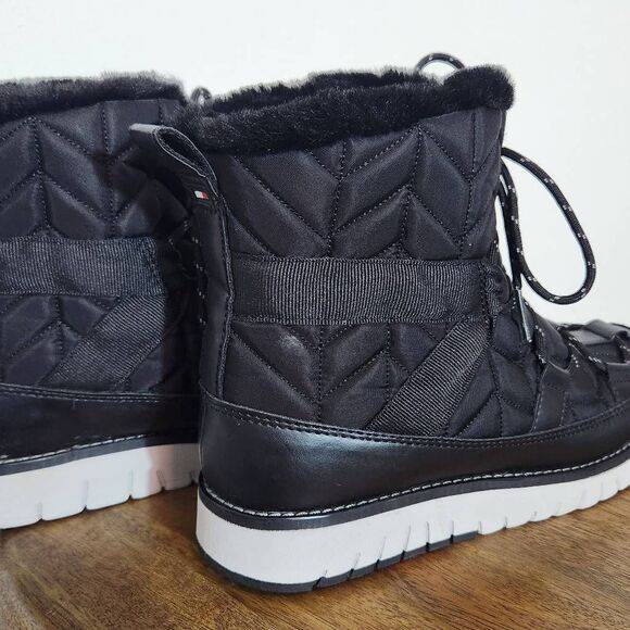 Tommy Hilfiger Black Lace-Up Winter Boots with Faux Fur Lining Size 7 - Picture 7 of 12